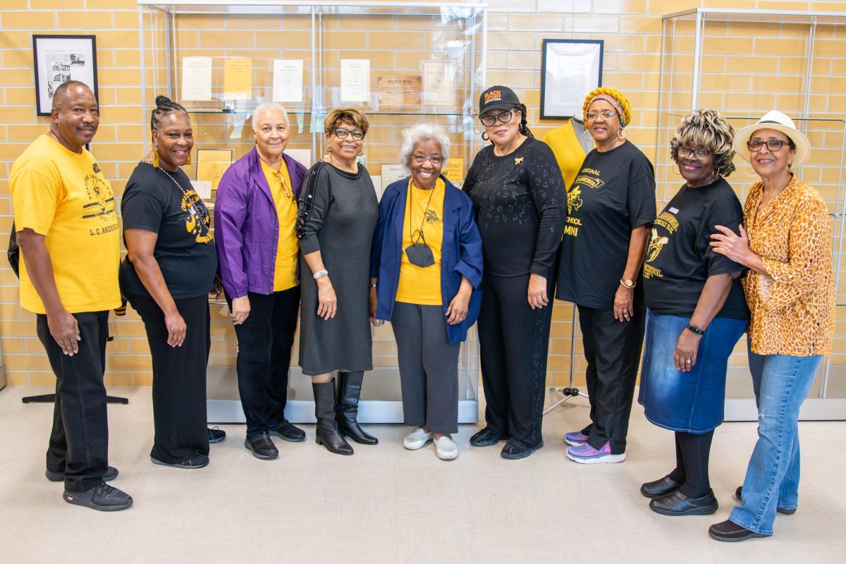 Remembering the Original L.C. Anderson High School (En español ...